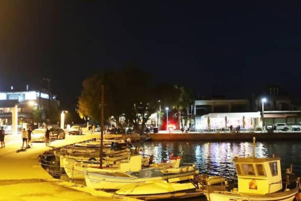 Πολυτελές Διαμέρισμα 2 Χαλκίδα-Παραλία Αυλίδος Paralia Avlidhos Bagian luar foto